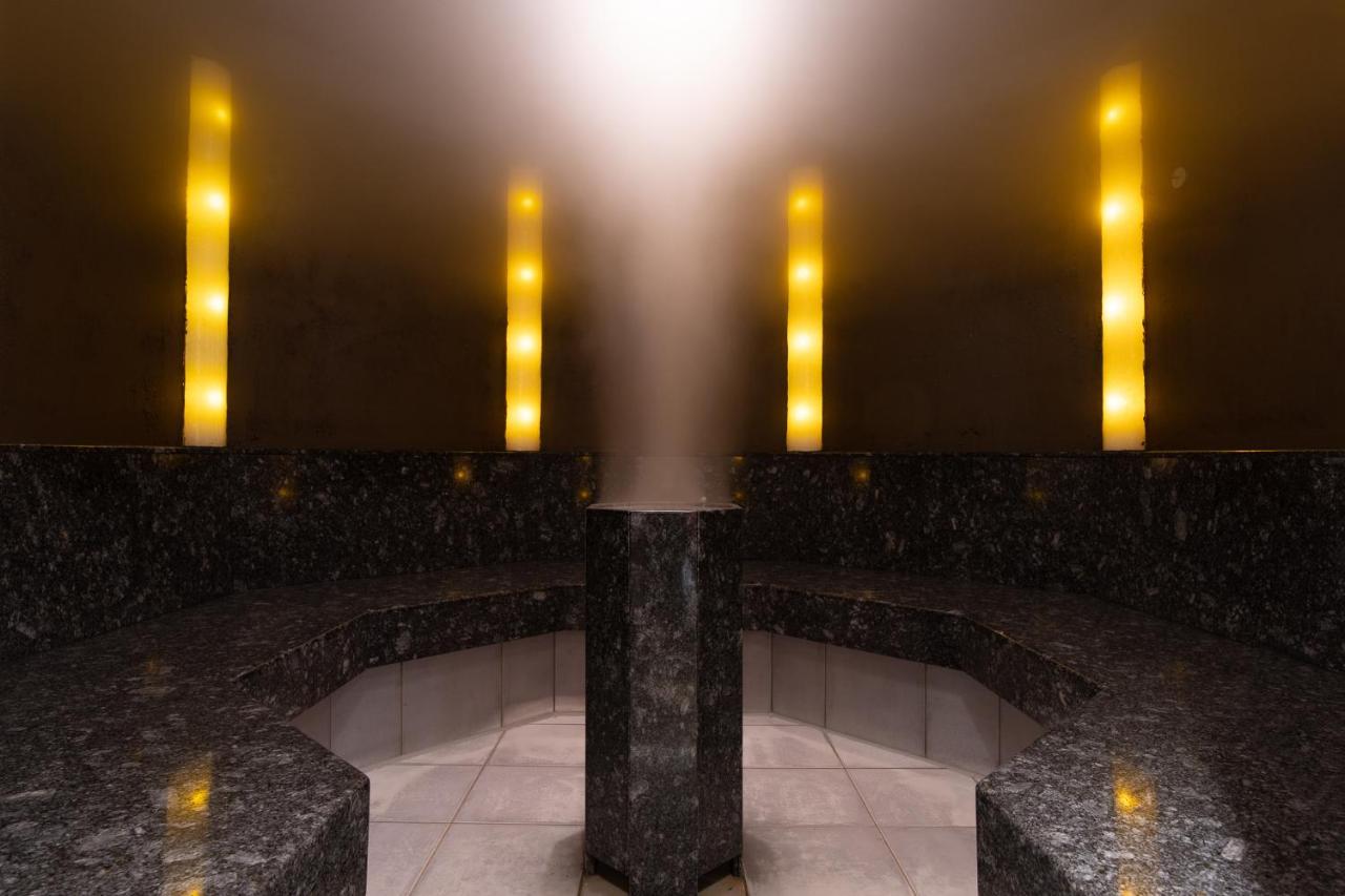 Hotel Roessli Gourmet & Spa ヴェークギス エクステリア 写真